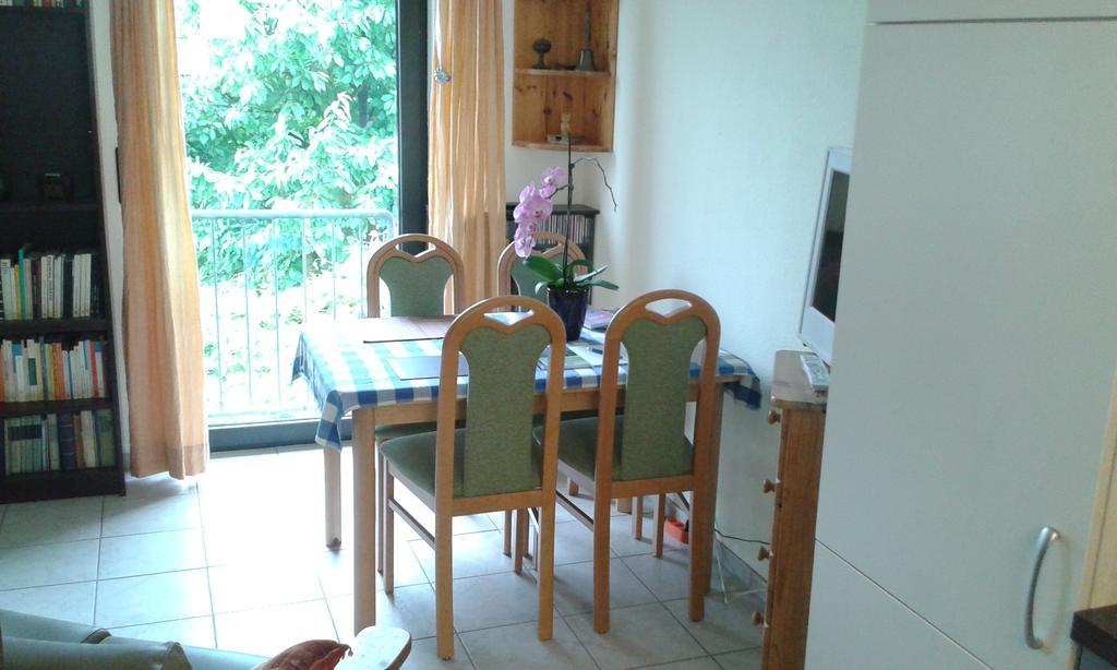 B&B Am See Koeln - Privatzimmer Exterior photo
